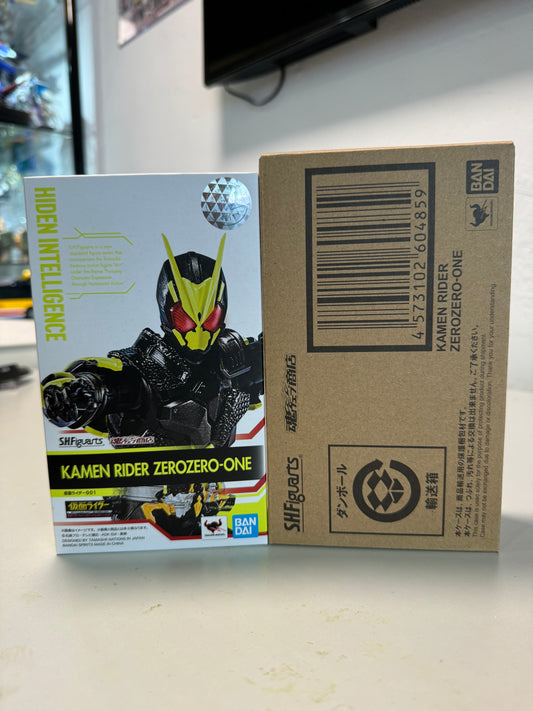 S H Figuarts Kamen Rider ZeroZero -One 幪面超人001